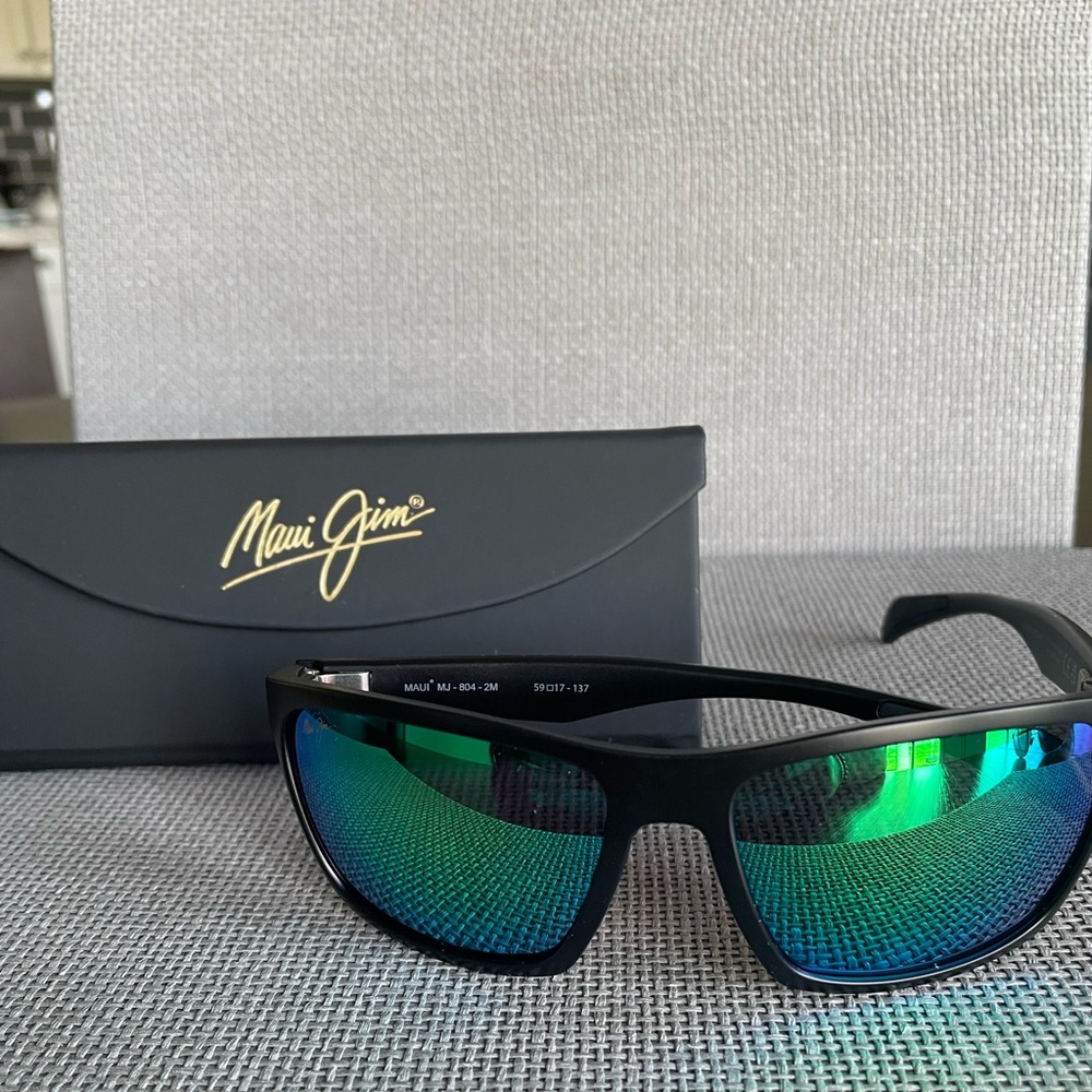 Maui Jim Sunglasses . NEW never worn.